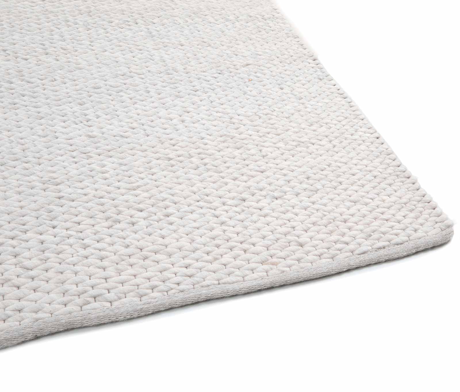 Brinker Carpets Teppich Genua cloud white 815 corner