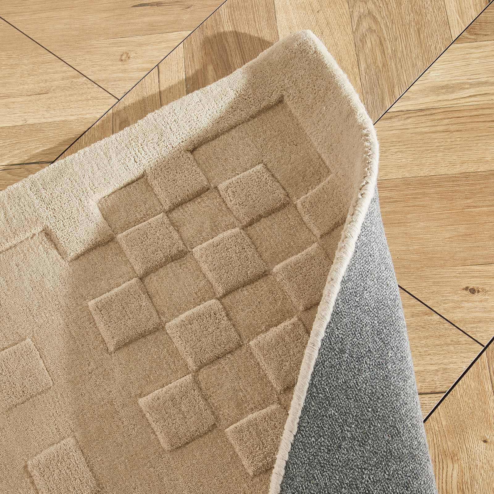 Concept Looms Teppich Priory PR 102 SQUARES TAUPE corner